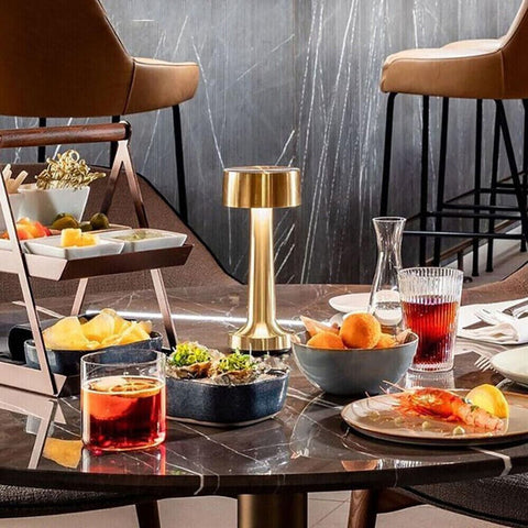 Luxurious Table Lamp for CafΓ©s & Restaurants | Dimmable & Energy-Efficient