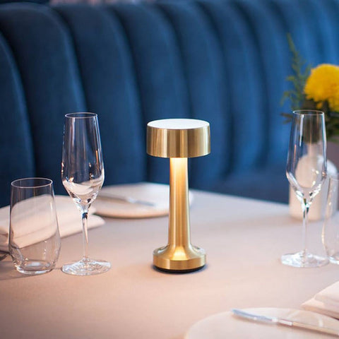 Luxurious Table Lamp for CafΓ©s & Restaurants | Dimmable & Energy-Efficient