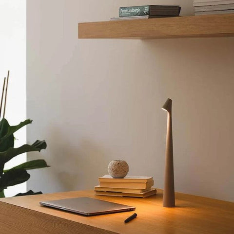 Luminavista | Portable Table Lamp