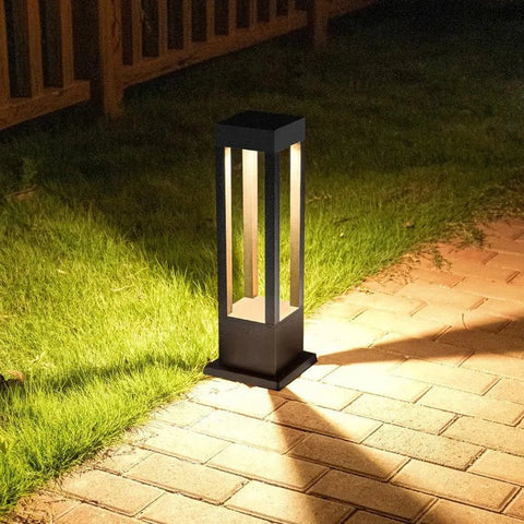 Nimbus Light Solar Powered Column Lamp