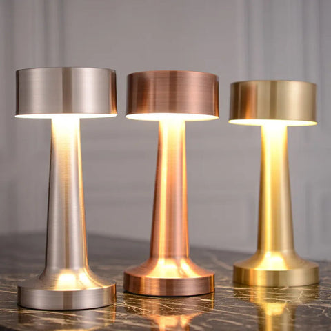 Luxurious Table Lamp for CafΓ©s & Restaurants | Dimmable & Energy-Efficient