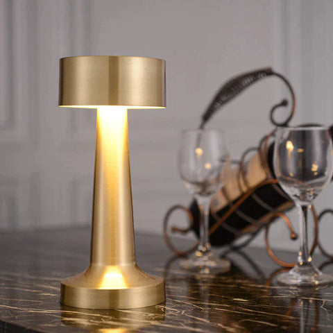 Luxurious Table Lamp for CafΓ©s & Restaurants | Dimmable & Energy-Efficient
