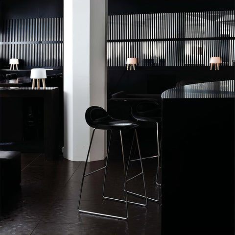 Milk Table Lamp | Timeless Design with Adjustable Lighting