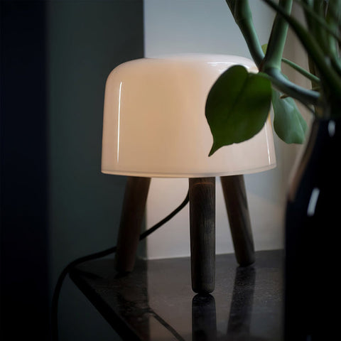 Milk Table Lamp | Timeless Design with Adjustable Lighting