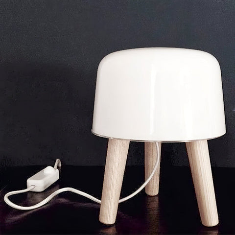 Milk Table Lamp | Timeless Design with Adjustable Lighting
