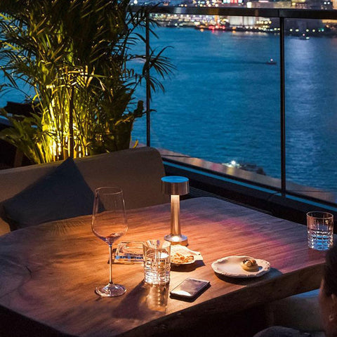 Luxurious Table Lamp for CafΓ©s & Restaurants | Dimmable & Energy-Efficient
