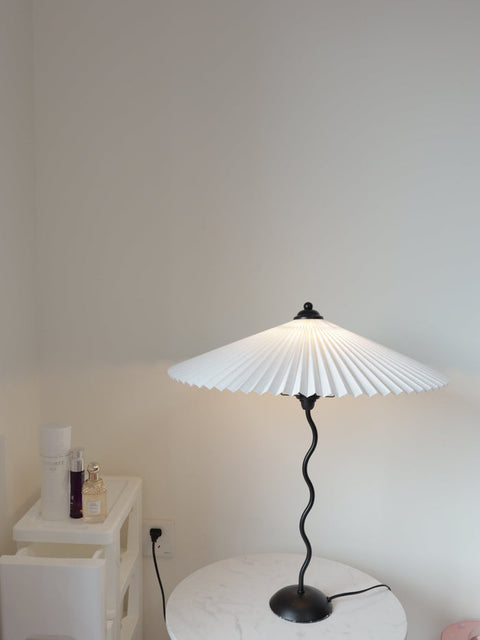 Squiggle Table Lamp | Bold Aesthetic & Soft Light