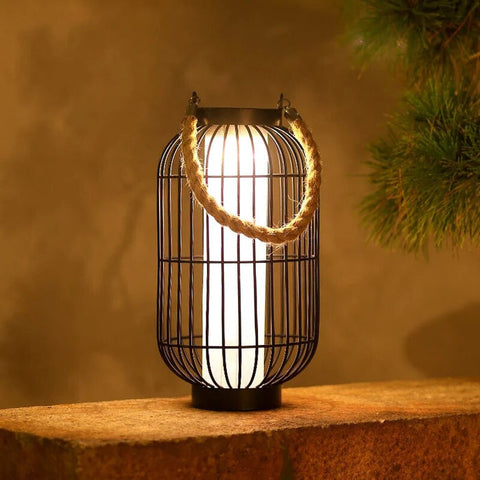 Emulanceglo | Solar-Powered Led Lamp