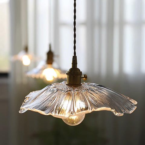 Elegant Flower Glass Pendant Light - Stylish Floral Design for Modern Spaces
