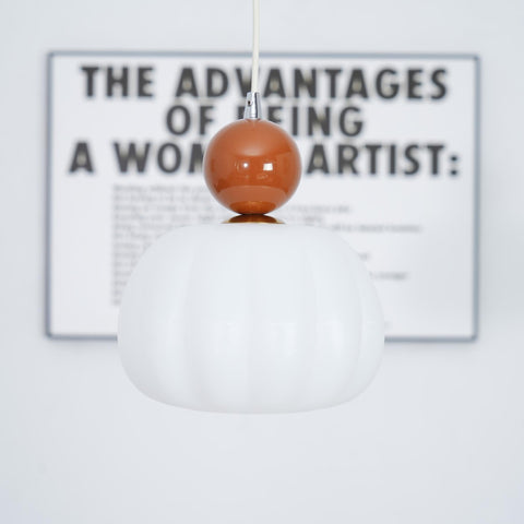 Yedra Pendant Lamp | Elegant Pumpkin-Shaped Design for Bedrooms & Dining Rooms